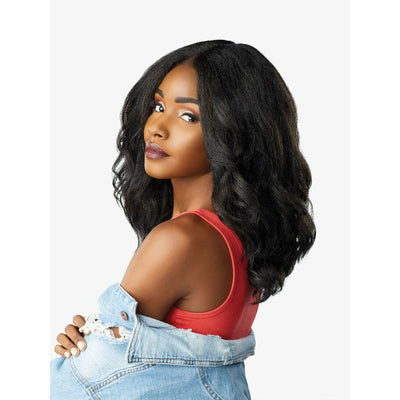 Sensationnel Curls Kinks & Co. Born Stunna Lace Wig